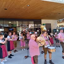 Geen fotobeschrijving beschikbaar.