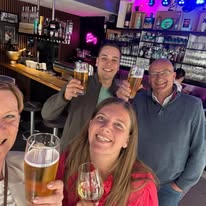 Geen fotobeschrijving beschikbaar.